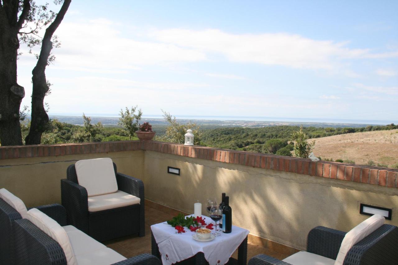 Hotel Glamping Debbiare à Riparbella Extérieur photo