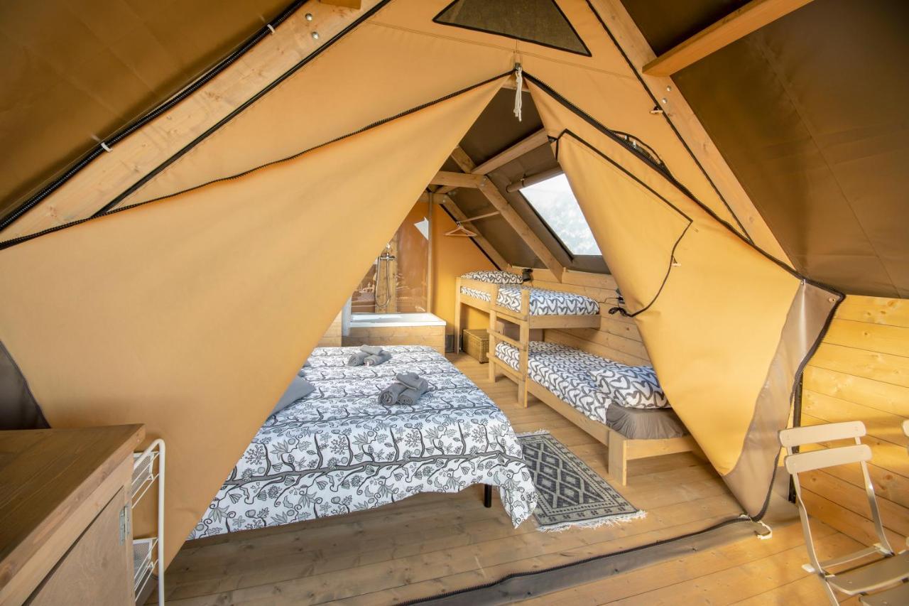 Hotel Glamping Debbiare à Riparbella Extérieur photo